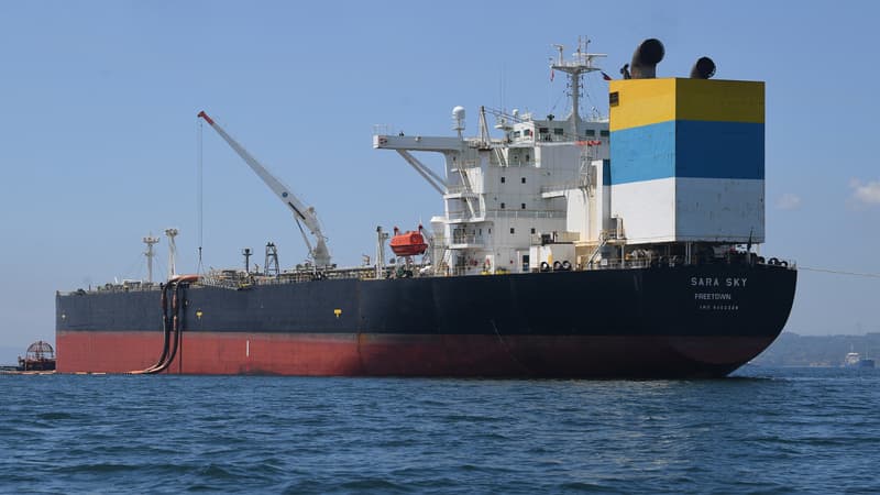 Ce n'était plus arrivé depuis 5 ans: un pétrolier chargé de 700.000 barils de pétrole russe arrive aux Philippines, un pays en "état d'urgence énergétique"