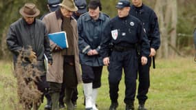 Emile Louis et ses avocats accompagnent la Cour d'Assises de l'Yonne sur les lieux où ont été retrouvés, en 2000, les corps de Madeleine Dejust et Jacqueline Weis, le 10 novembre 2024