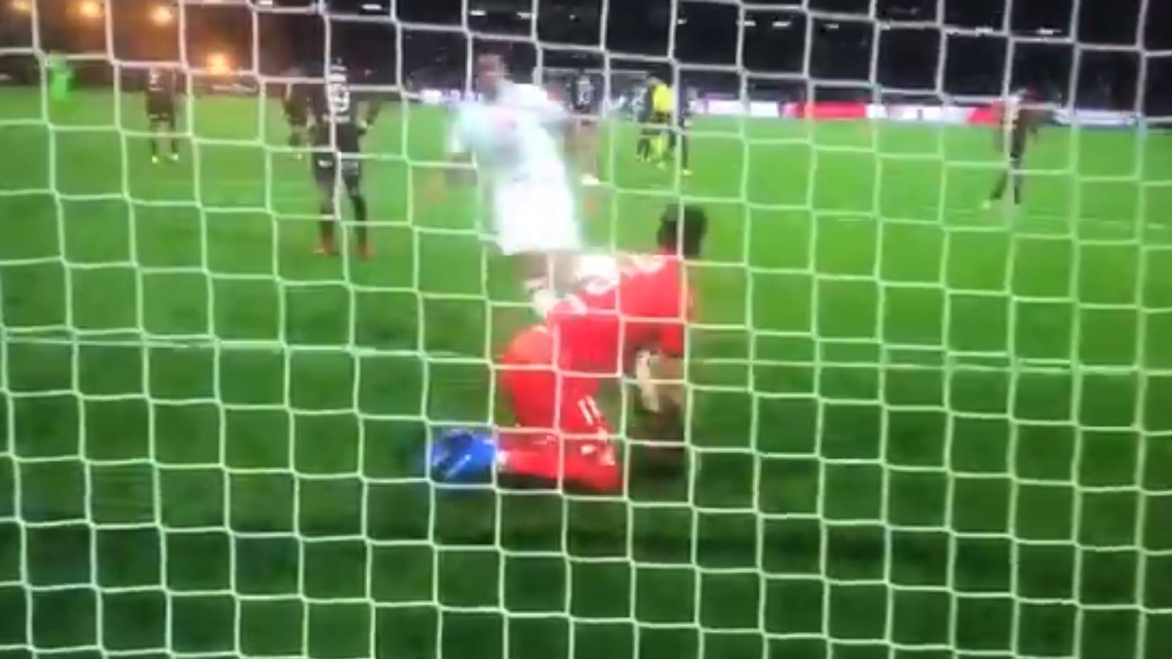 Le chambrage de Mbappé qui a provoqué la colère d'Alexandre Oukidja Le chambrage de Mbappé qui a provoqué la colère d'Alexandre Oukidja