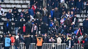 Les supporters de l'OL au stade Charléty