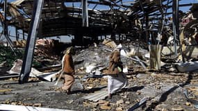 Une usine de Coca Cola à Sanaa, détruite par des attaques aériennes saoudiennes., le 30 décembre 2015