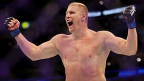 Sergei Pavlovich après sa victoire sur Derrick Lewis en juillet 2022