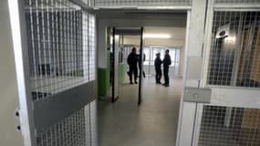 Des gardiens à la maison d'arrêt de Rodez, à Druelle, le 10 juin 2013.