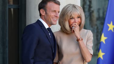 Emmanuel et Brigitte Macron, le 22 août 2019 à l'Élysée.
