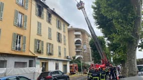 L'incendie s'est déclaré ce jeudi dans un appartement de la route de Turin.