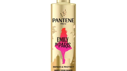 La silouette d'Emily in Paris et le nom de la série apparaissent d'ailleurs sur les contenants dorés.