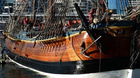 Réplique du HMB Endeavour de James Cook sur la rive ouest du Darling Harbour de Sydney, le 3 juillet 2013. 