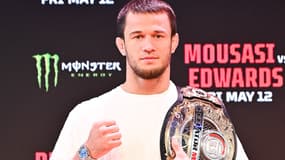 Usman Nurmagomedov, le champion des légers du Bellator, à Paris en mai 2023