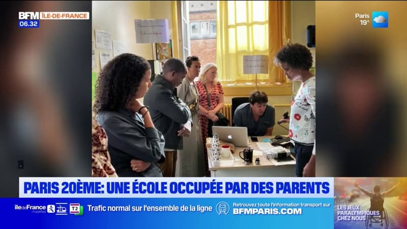 Paris: des parents d'élèves bloquent le bureau de la directrice d'une école pour dénoncer la fermeture d'une classe (1/1)