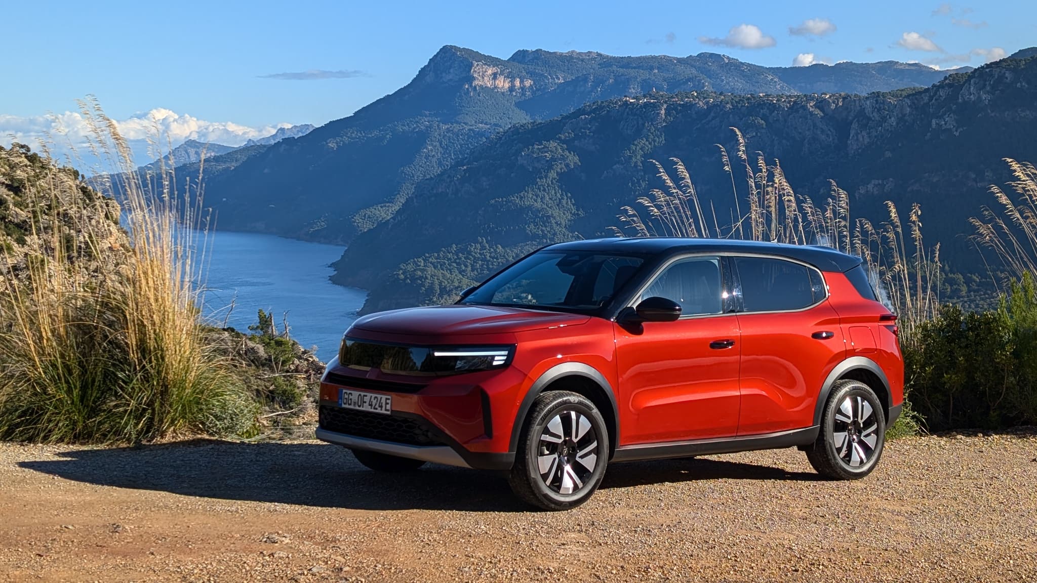 The new Opel Frontera, cousin of the Citroën C3 Aircross.