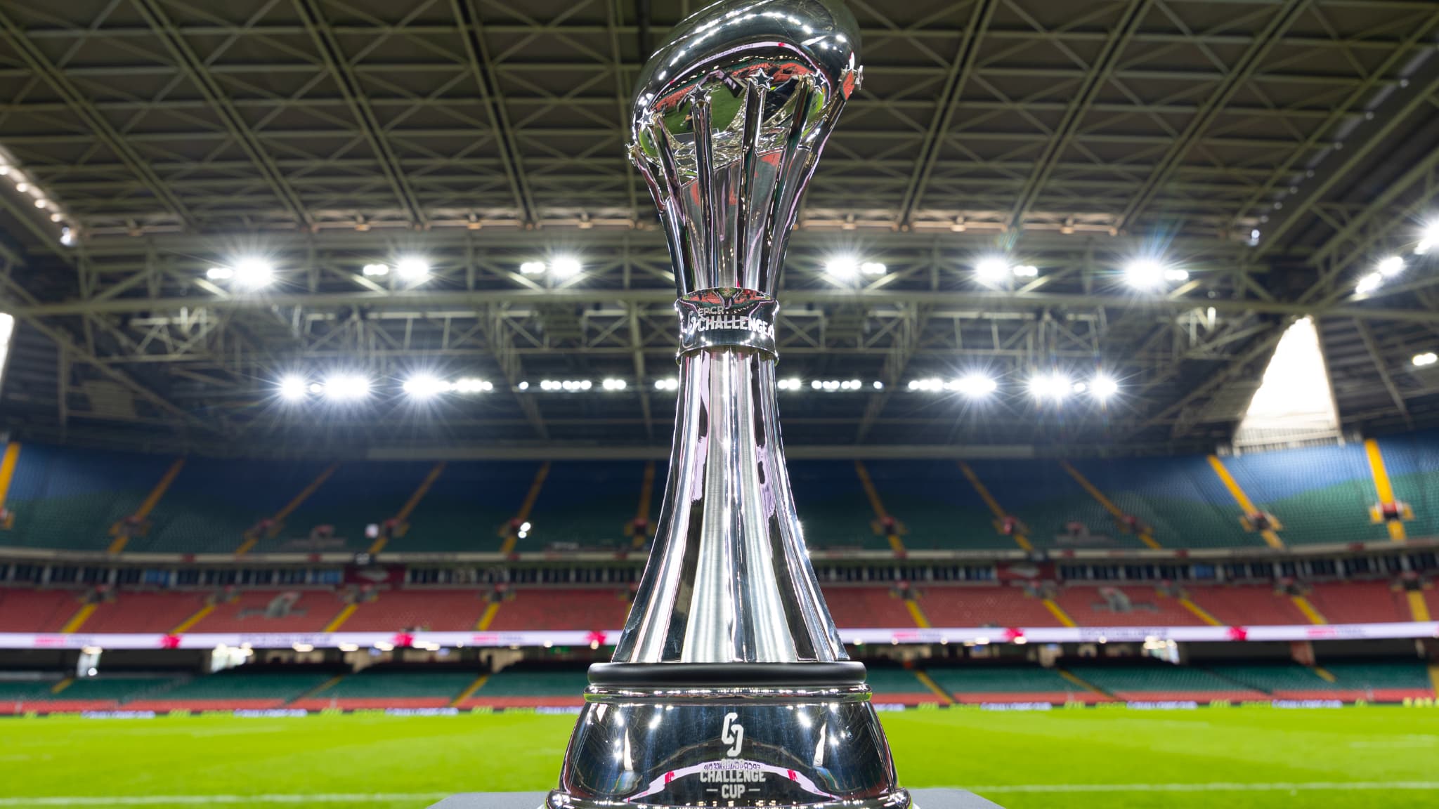 Le trophée de l'EPCR Challenge Cup, le 23 mai 2025. Le trophée de l'EPCR Challenge Cup, le 23 mai 2025.