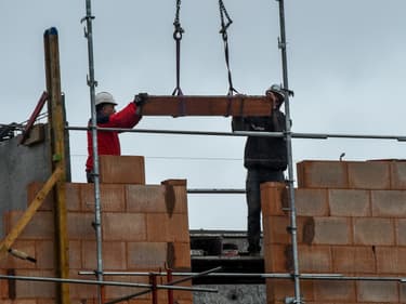 Masques et plan de soutien au BTP en Auvergne-Rhône-Alpes