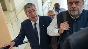 Patrick Balkany en compagnie de son avocat Eric Dupond-Moretti. 