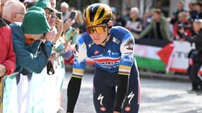 Le cyclisme Remco Evenepoel lors d'une course en octobre 2024