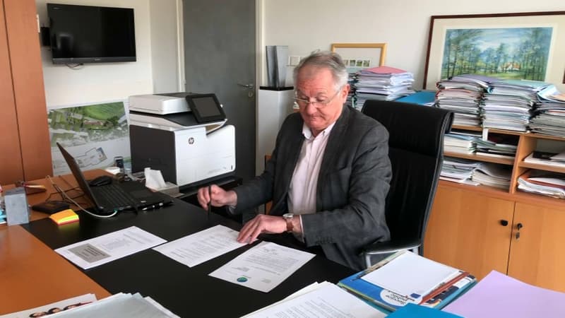 Nord: le maire de Mouvaux veut faire vacciner les membres des bureaux de vote avant les élections