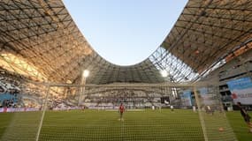 Le stade vélodrome fait peau neuve avant l'Euro 2016.