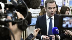 Olivier Véran le 2 mars 2023 au salon de l'agriculture à Paris