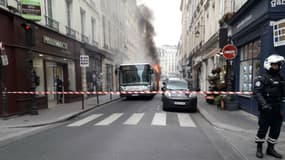 En novembre dernier, un bus avait pris feu rue du Bac à Paris.