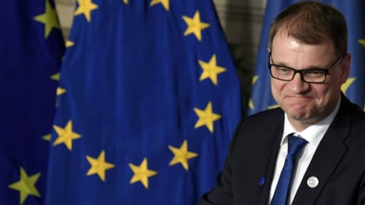 Le Premier ministre finlandais Juha Sipilä a la particularité de piloter lui-même son avion, ici le 25 mars 2017 à Rome
