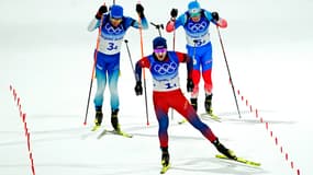 Quentin Fillon Maillet décrochant une médaille d'argent pour la France en biathlon
