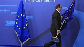 Les ministres des Finances des Vingt-Sept tenteront mercredi à Bruxelles de lever les ultimes obstacles à un système de supervision des banques de la zone euro, qui sera jeudi et vendredi au coeur du dernier Conseil européen de 2012. /Photo prise le 22 no