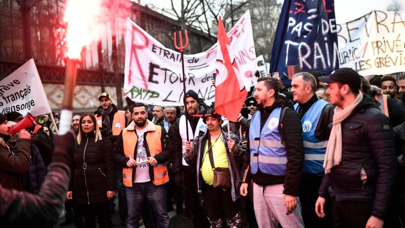 Manifestation contre la réforme des retraites à Paris, le 28 décembre 2019