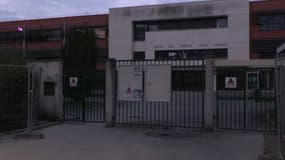 Le Lycée Louis Armand en Essonne devant lequel a eu lieu une rixe mortelle lundi. 
