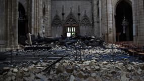 L'intérieur de la cathédrale Notre-Dame de Paris, le 16 avril 2019. 