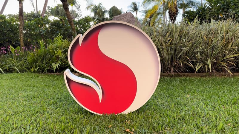 Le logo maison lors du Snapdragon Summit