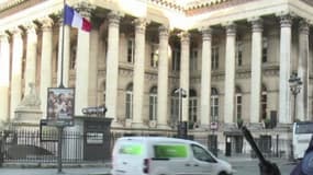 Gendarmes et policiers sont en faction devant tous les bâtiments officiels et les lieux jugés sensibles, comme les écoles confessionnelles ou lieux de culte. - BFMTV