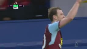 Premier League - Burnley domine facilement Swansea (2-0)