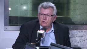 "Excusez moi, j'ai assisté à un certain nombre de conversations et je connais la position d'Emmanuel Macron sur le CICE lorsqu'il était secrétaire adjoint à l’Élysée...(...) Le CICE c'est pas lui !"