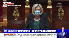 Covid-19: Marine Le Pen décrit une situation "qui tourne au chaos sanitaire et économique"