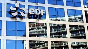 Le logo EDF sur une façade le 15 février 2019 à Paris