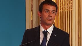L'opposition reproche à Manuel Valls d'avoir emprunté un Falcon de la République pour assister samedi à la finale de la Ligue des champions à Berlin.