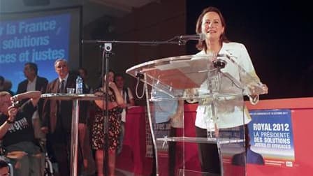 Meeting de Ségolène Royal à Villeurbanne. La candidate à la primaire socialiste prône la mise sous tutelle des banques françaises et leur soumission au pouvoir politique pour apaiser les tensions provoquées par la crise des dettes souveraines. /Photo pris