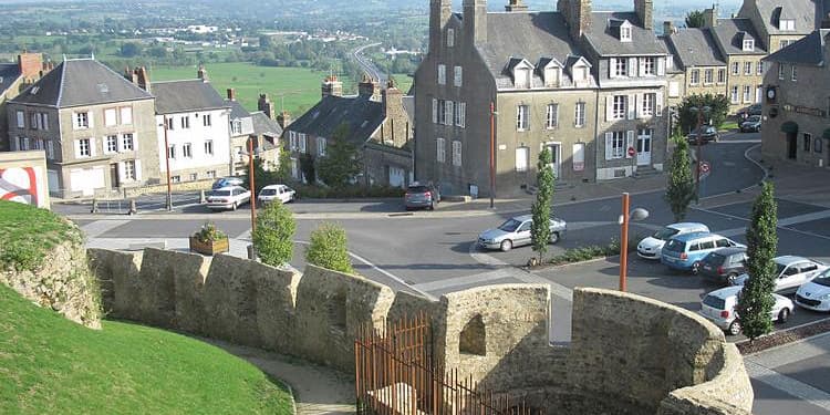 Avranches, ville normande dont le charme continue d'attirer les acheteurs
