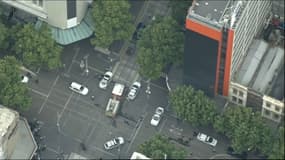Plusieurs personnes ont été blessées à coups de couteau vendredi dans le centre-ville de Melbourne 