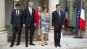 Roselyne Bachelot, au centre, sur le perron de l'Elysée, à l'issue du dernier conseil des ministres du quinquennat de Nicolas Sarkozy.