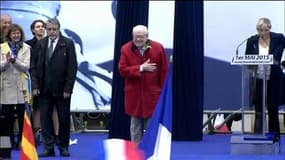 Défilé du FN: l'apparition surprise de Jean-Marie Le Pen