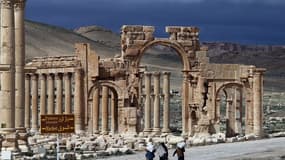 Les forces du régime à l'entrée de la ville antique de Palmyre - Mercredi 23 mars 2016