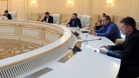 Négociations à Minsk, en Biélorussie, entre représentants de l'Ukraine, des séparatistes prorusses, de Moscou et de l'OSCE, ce vendredi 5 septembre 2014.