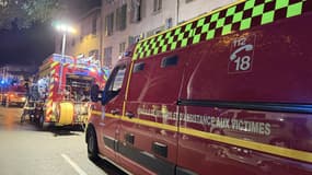 Un feu se déclare dans un immeuble à Nice, quatre blessés dont un "par défenestration" entre le 5 et le 6 novembre 2025.