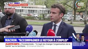 Pour Emmanuel Macron, Marine Le Pen "raconte des carabistouilles" sur l'Europe