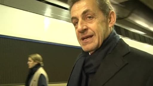 Nicolas Sarkozy s'est livré à des confidences dans le train qui l'emmenait en Charente jeudi.