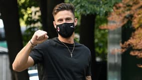 Le nouvel attaquant de l'AC Milan, Olivier Giroud, à son arrivée à la clinique La Madonnina à Milan, le 16 juillet 2021