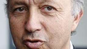 Laurent Fabius presse ses amis de parrainer la candidature de Martine Aubry pour la primaire socialiste en vue de l'élection présidentielle de 2012. Un collaborateur de l'ancien Premier ministre, qui a déjà déclaré publiquement son soutien à la candidatur