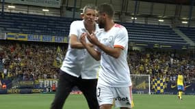 L'altercation entre Thierry Laurey et Julien Lopez lors de Sochaux-Paris FC