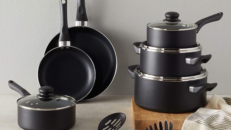 Soldes Amazon : découvrez le prix dérisoire de ce lot de casseroles anti-adhésives