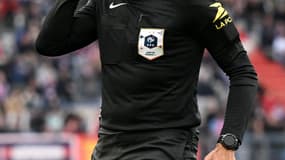 Gaël Angoula, auteur d'un geste d'hésitation lors de la rencontre Brest-Saint-Etienne.